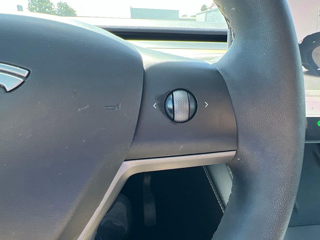 Thumbnail: 2024 Tesla Model Y - 31