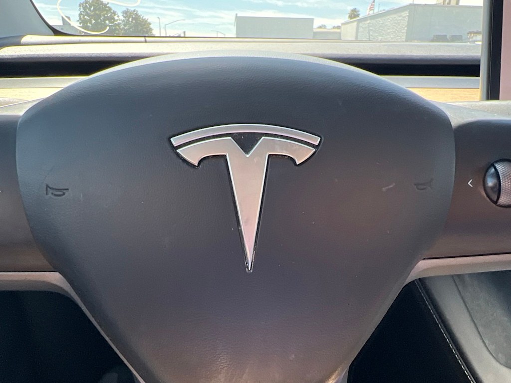 Thumbnail: 2024 Tesla Model Y - 32