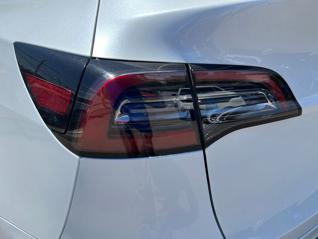 Thumbnail: 2024 Tesla Model Y - 21