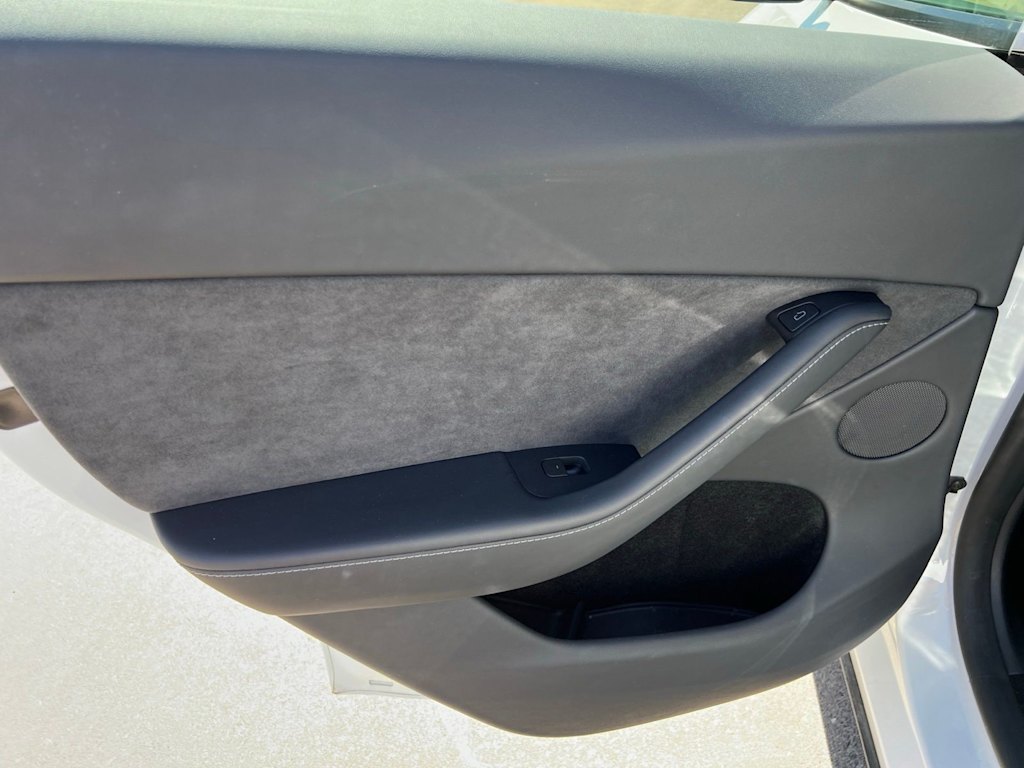 Thumbnail: 2024 Tesla Model Y - 24