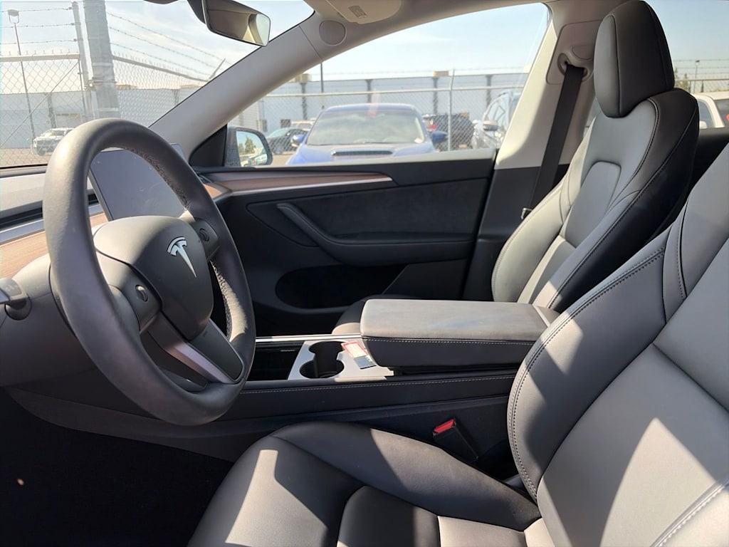 Thumbnail: 2025 Tesla Model Y - 7