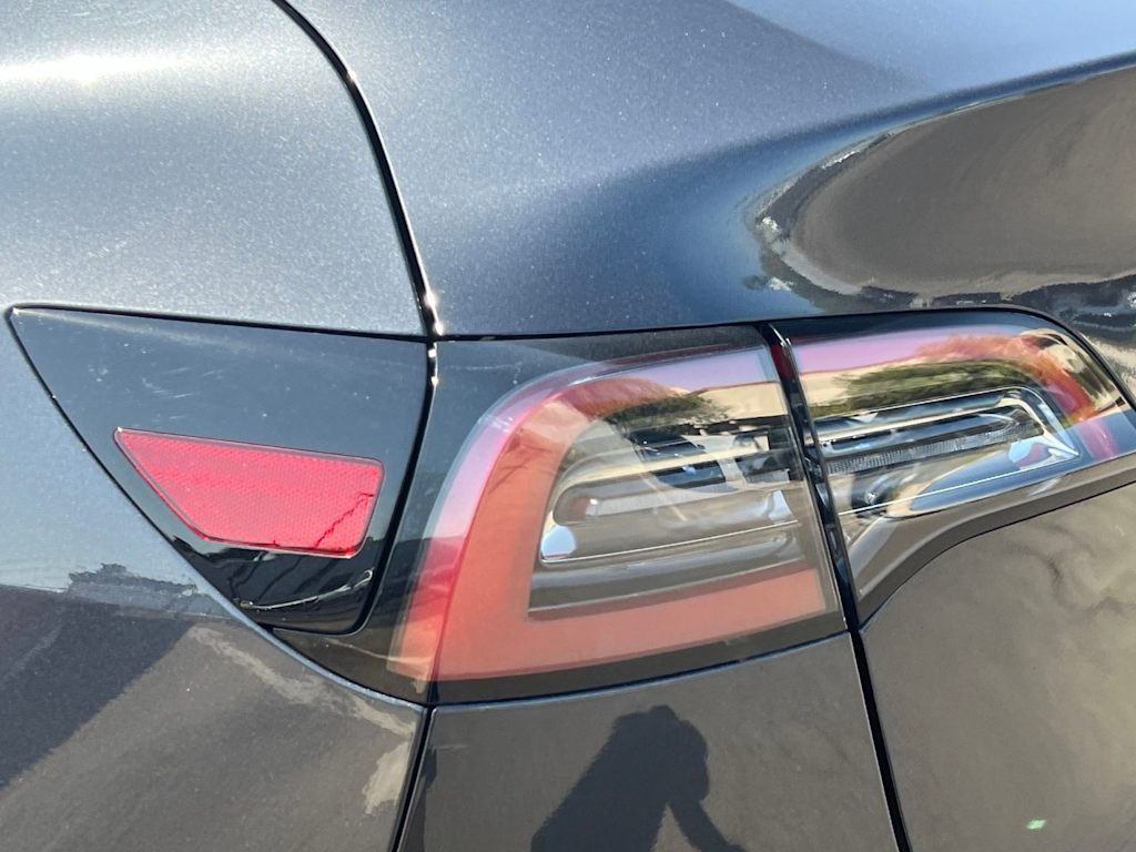 Thumbnail: 2025 Tesla Model Y - 27
