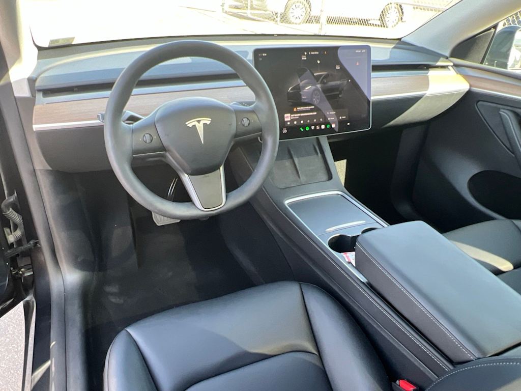 Thumbnail: 2025 Tesla Model Y - 2