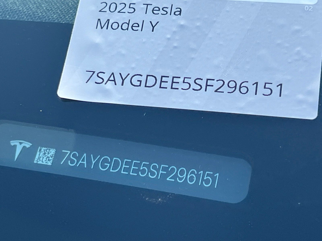 Thumbnail: 2025 Tesla Model Y - 15