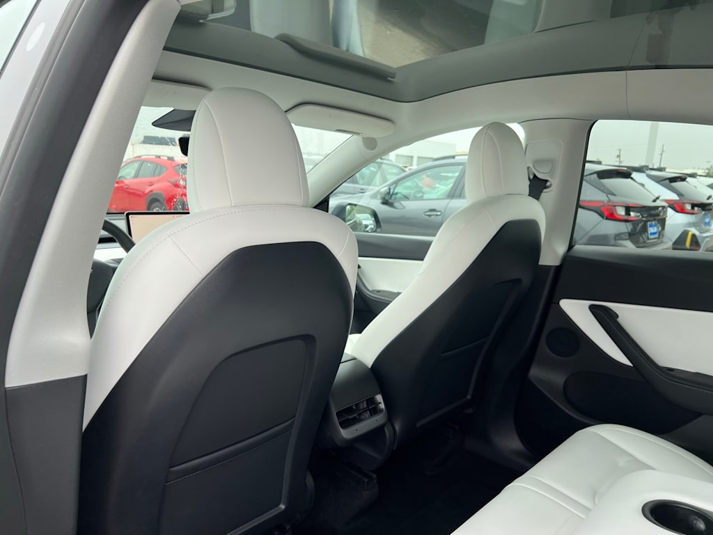 Thumbnail: 2022 Tesla Model Y - 12