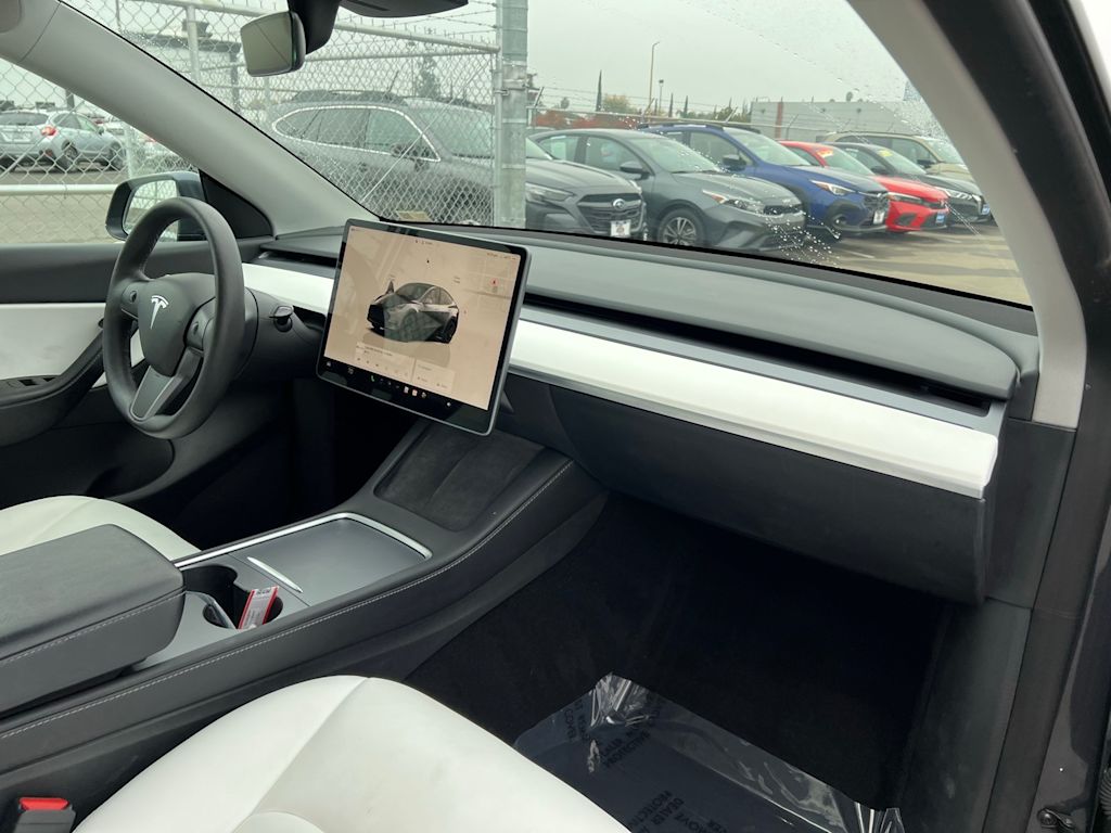 Thumbnail: 2022 Tesla Model Y - 9