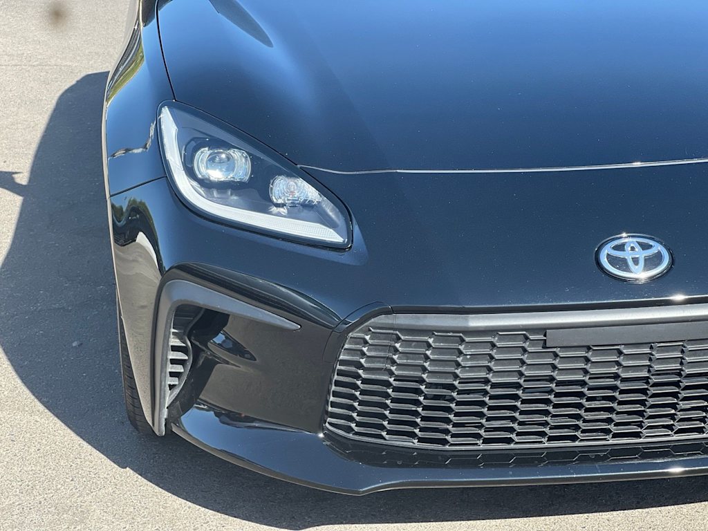 Thumbnail: 2023 Toyota GR86 - 6