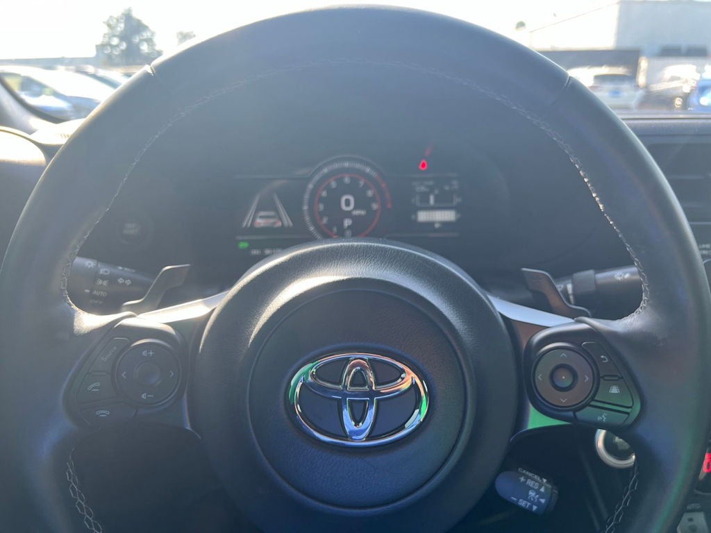 Thumbnail: 2023 Toyota GR86 - 8