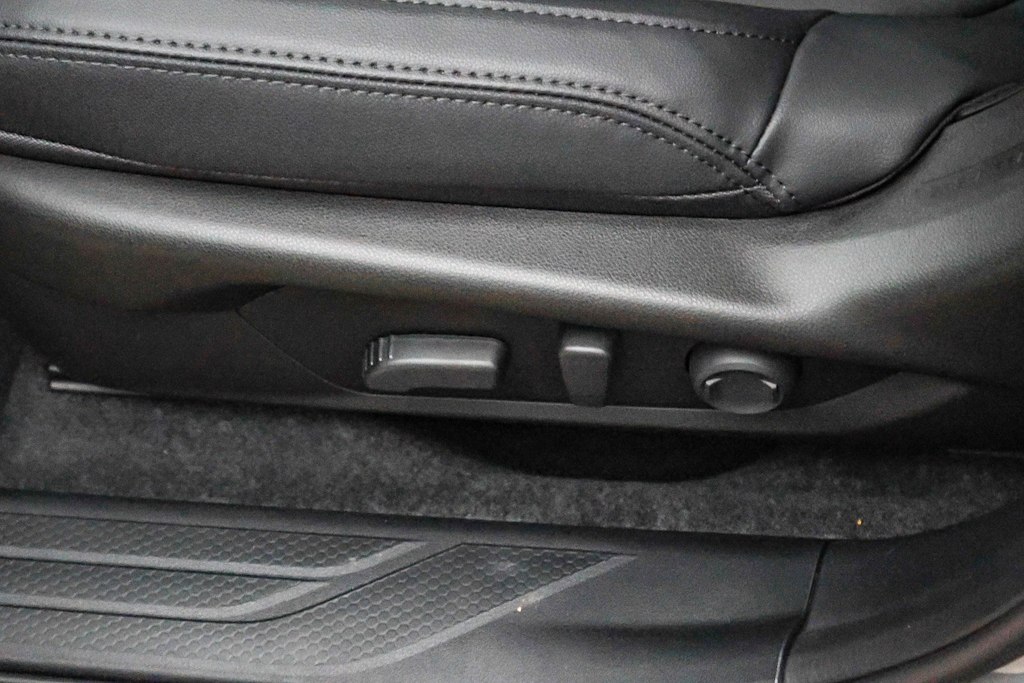 Thumbnail: 2026 Subaru Outback - 21