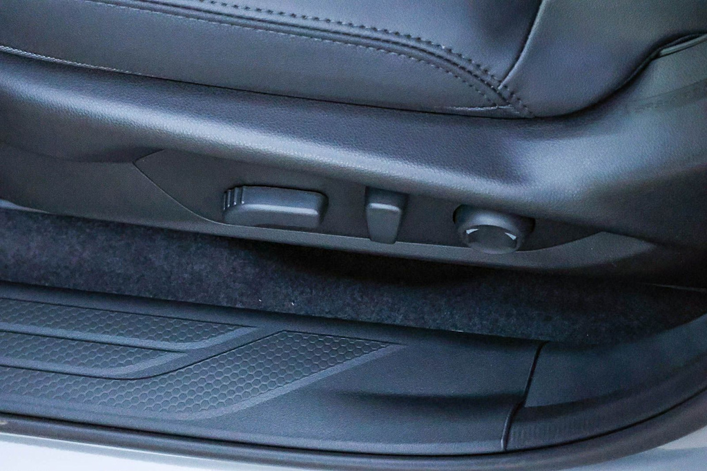 Thumbnail: 2026 Subaru Outback - 20