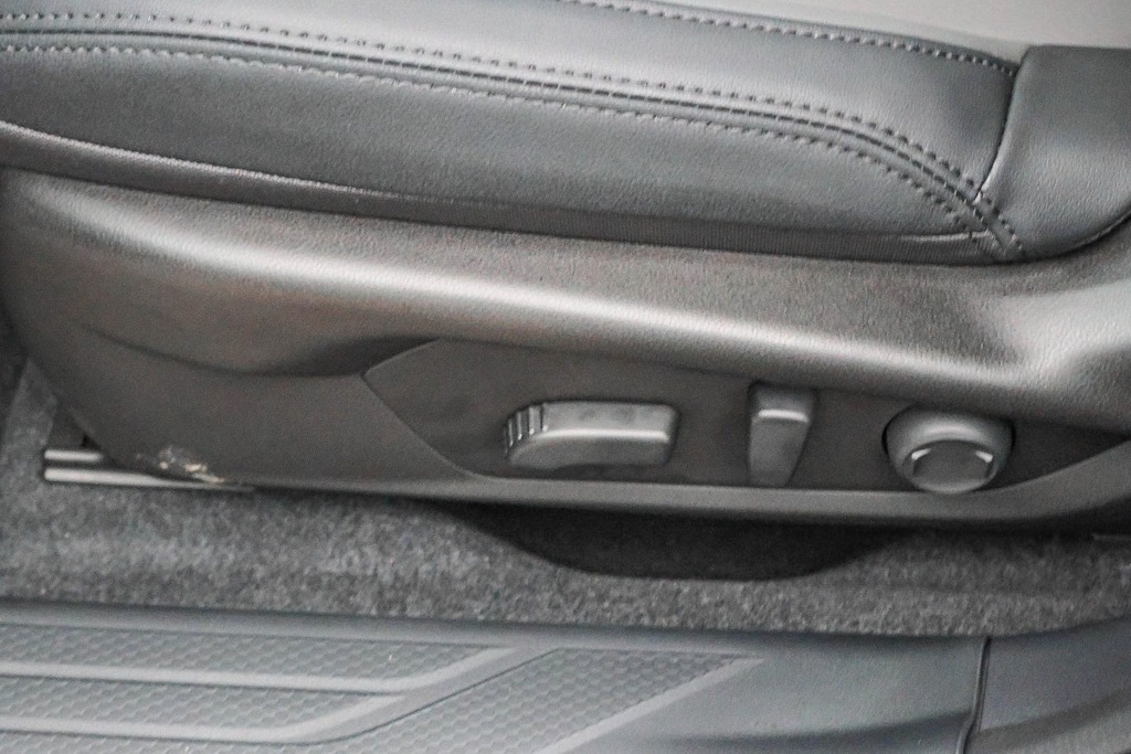 Thumbnail: 2026 Subaru Outback - 21