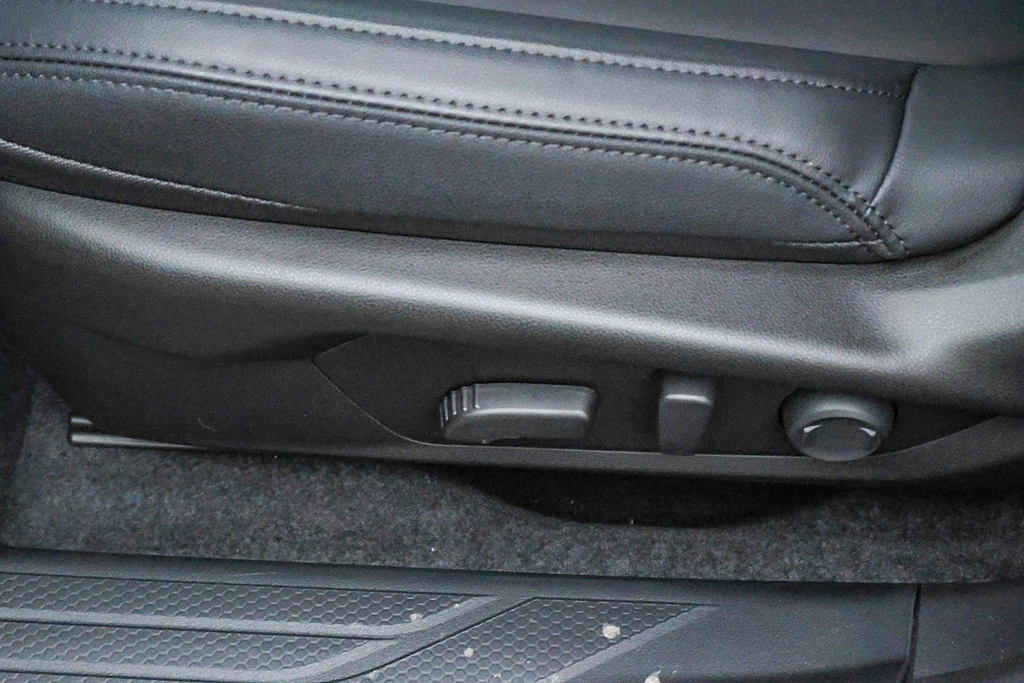 Thumbnail: 2026 Subaru Outback - 21