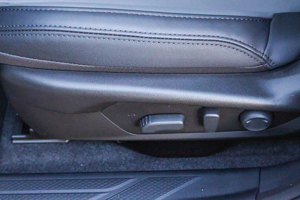 Thumbnail: 2026 Subaru Outback - 21