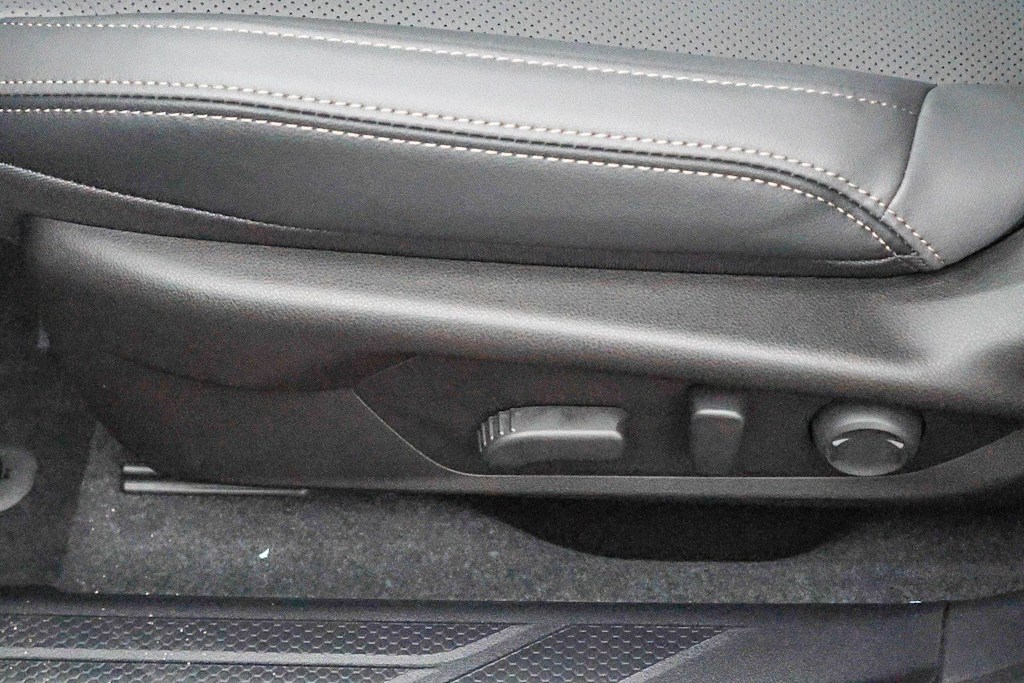 Thumbnail: 2026 Subaru Outback - 21