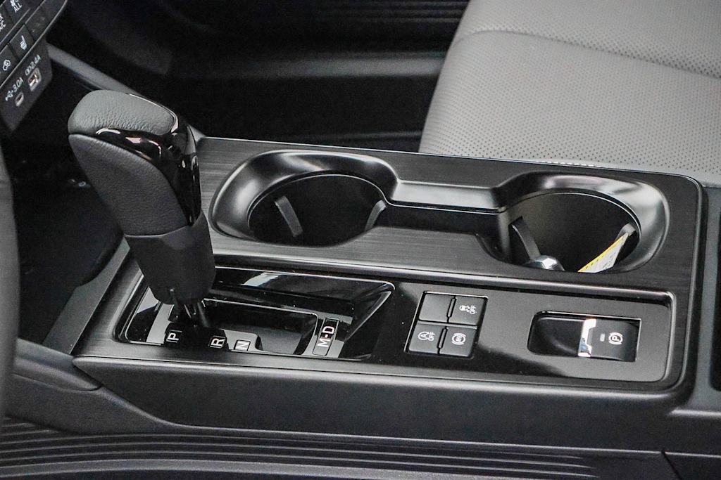 Thumbnail: 2026 Subaru Outback - 13