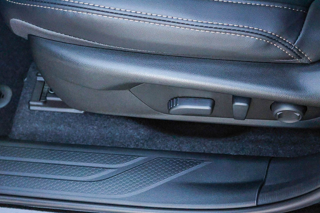 Thumbnail: 2026 Subaru Outback - 20