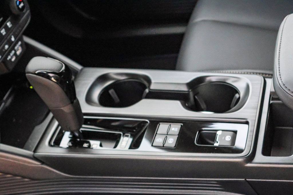 Thumbnail: 2026 Subaru Outback - 13