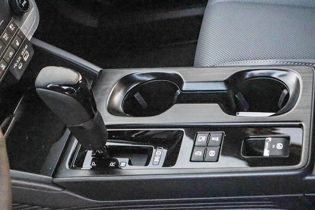 Thumbnail: 2026 Subaru Outback - 14