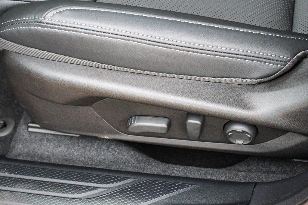 Thumbnail: 2026 Subaru Outback - 21