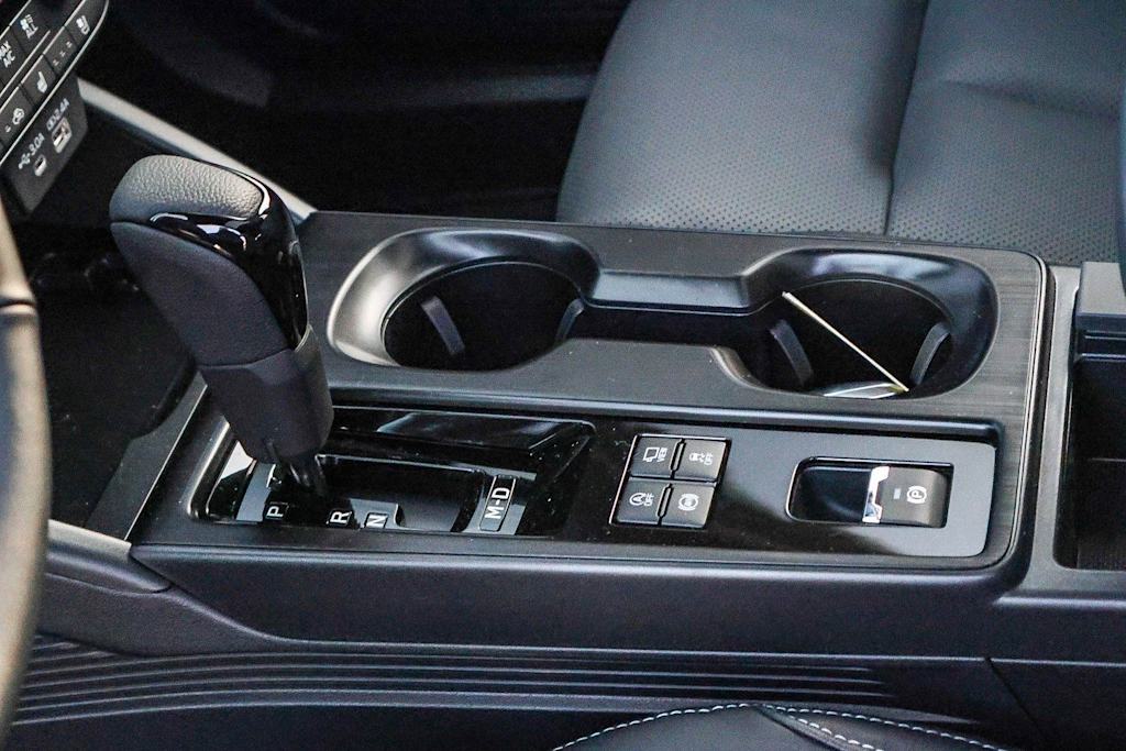 Thumbnail: 2026 Subaru Outback - 13