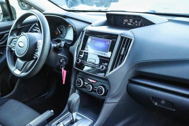 2021 Subaru Crosstrek Base 2