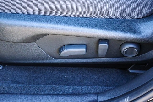 2025 Subaru Crosstrek Premium 23