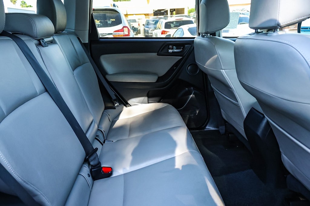 2017 Subaru Forester Limited 12