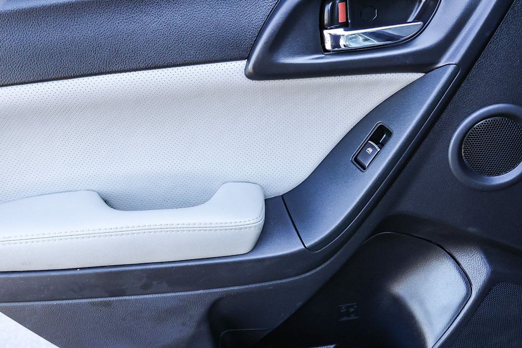 2017 Subaru Forester Limited 34