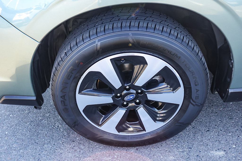 2017 Subaru Forester Limited 23