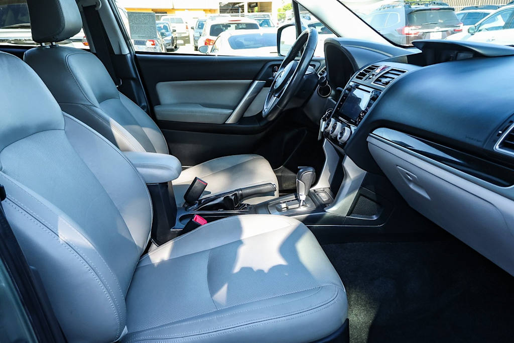 2017 Subaru Forester Limited 11