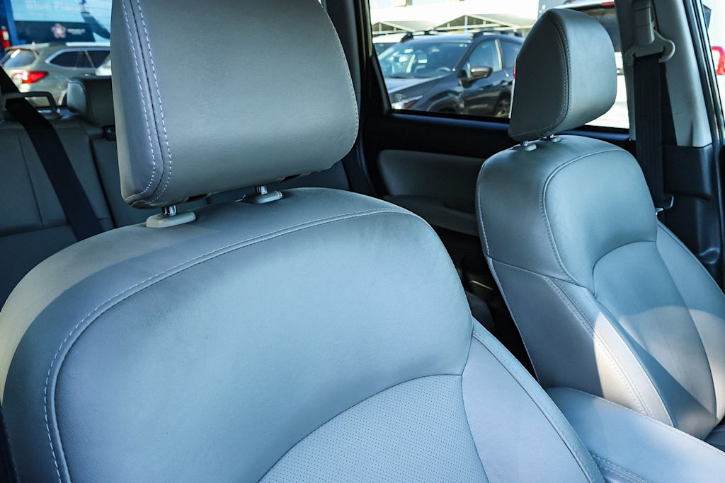 2017 Subaru Forester Limited 10