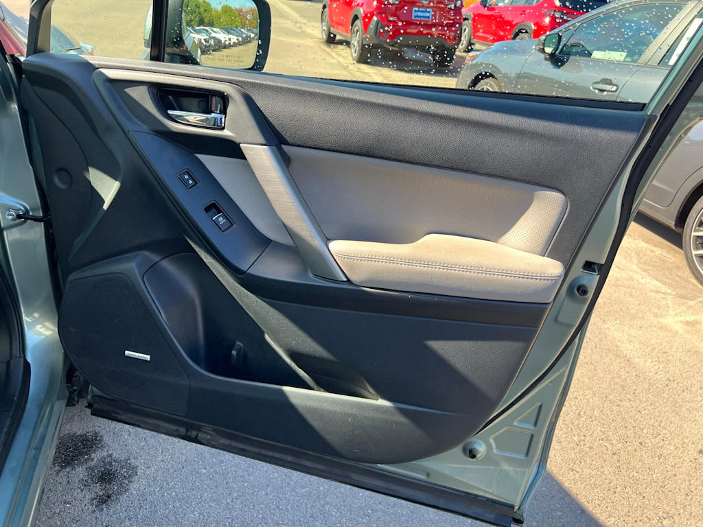 Thumbnail: 2018 Subaru Forester - 33