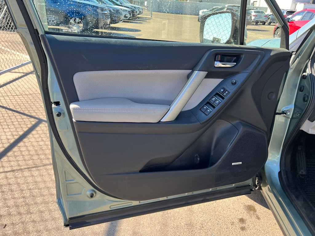 Thumbnail: 2018 Subaru Forester - 24