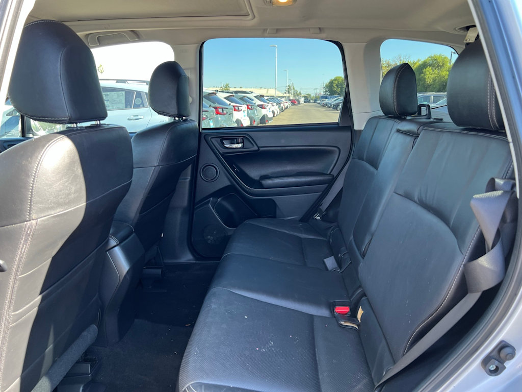 Thumbnail: 2015 Subaru Forester - 27