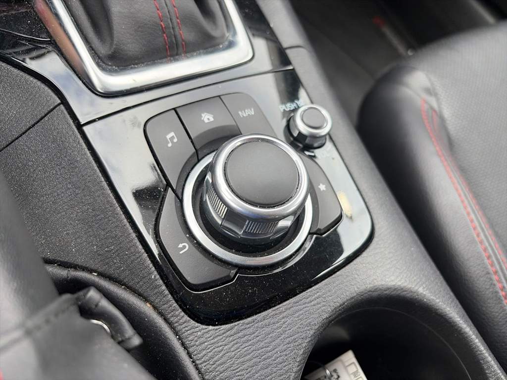 Thumbnail: 2015 Mazda Mazda3 - 11