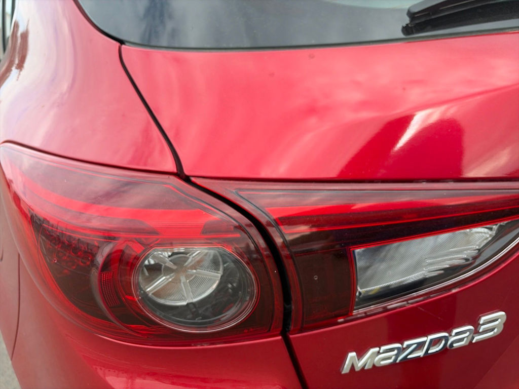 Thumbnail: 2015 Mazda Mazda3 - 27