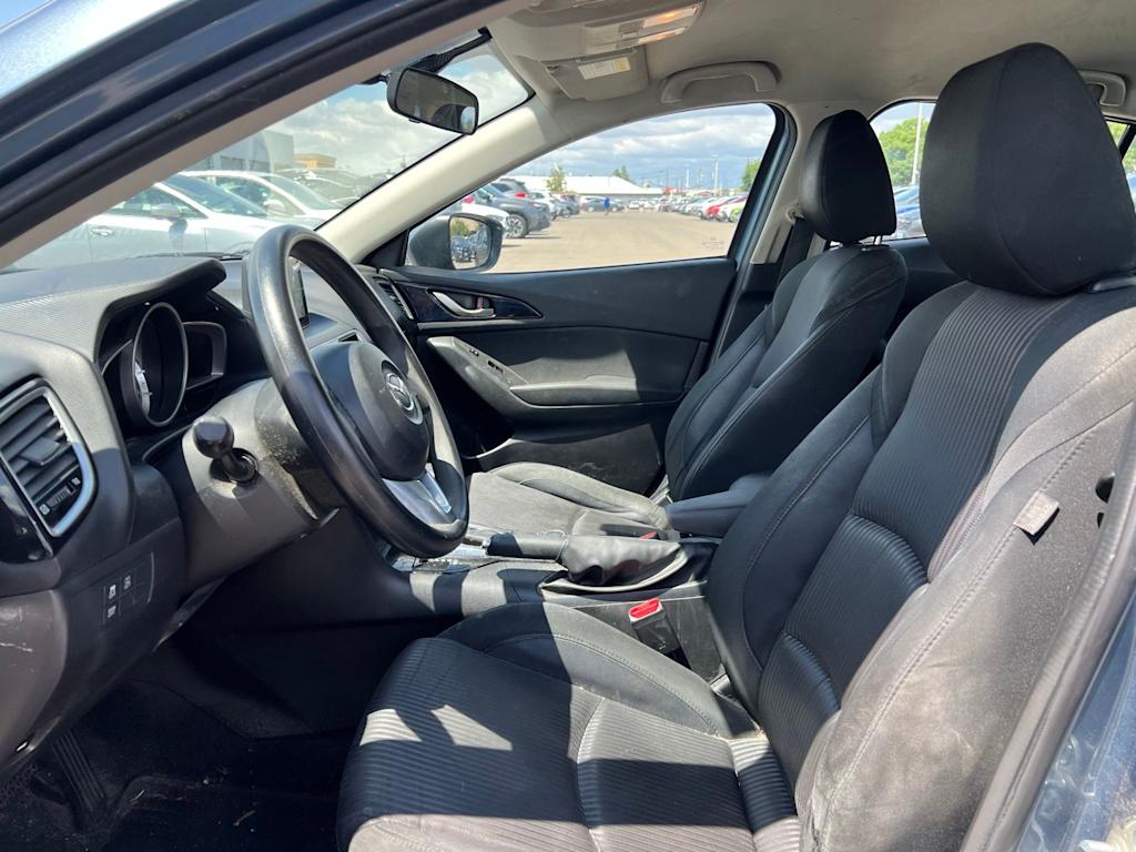 Thumbnail: 2016 Mazda Mazda3 - 10