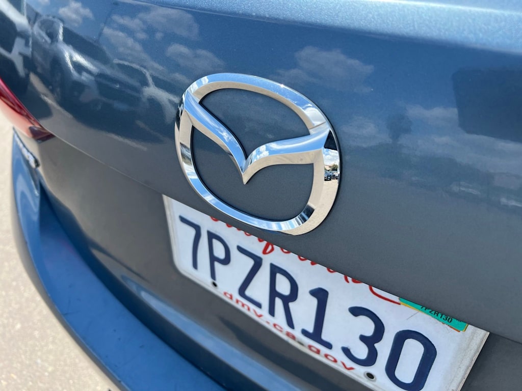 Thumbnail: 2016 Mazda Mazda3 - 17