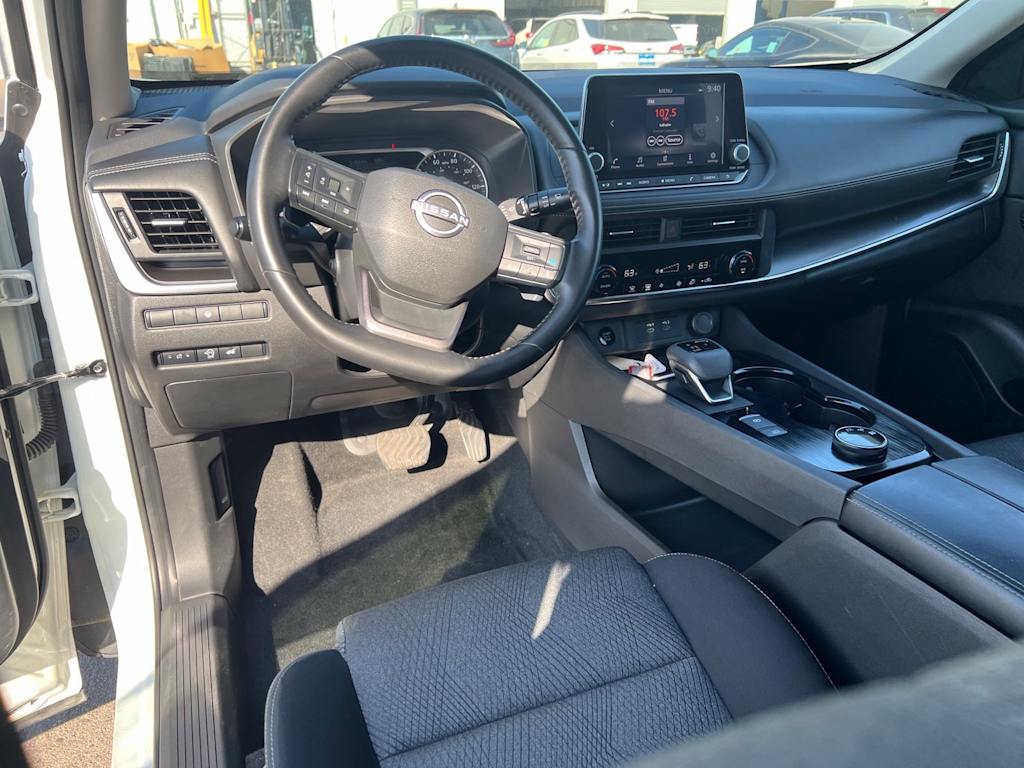 Thumbnail: 2025 Nissan Rogue - 2
