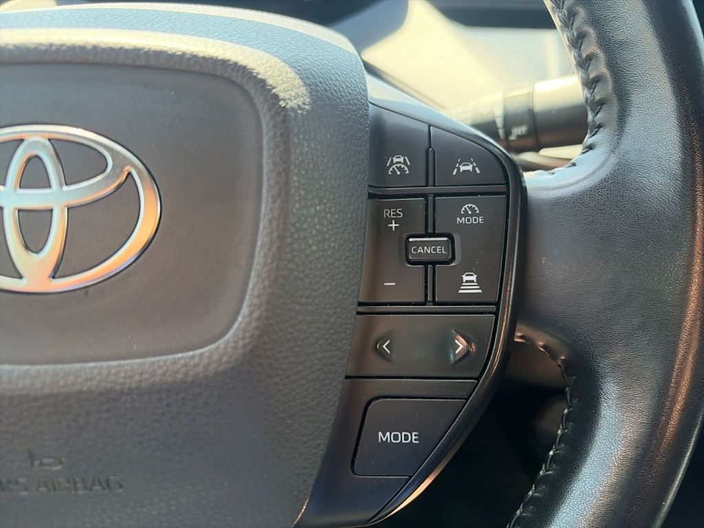 Thumbnail: 2023 Toyota Prius - 40