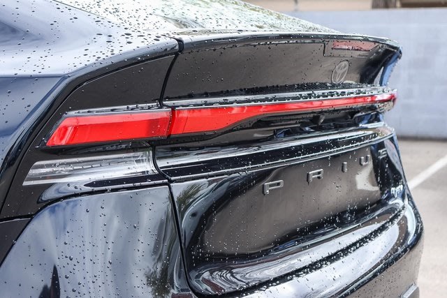 2024 Toyota Prius Limited 18
