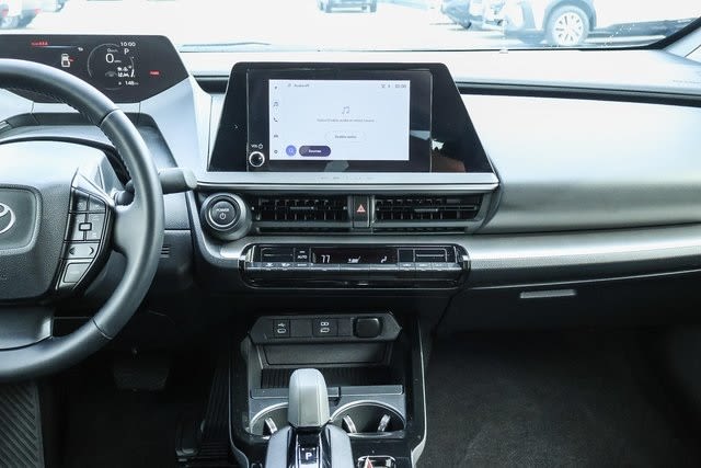2024 Toyota Prius Limited 9