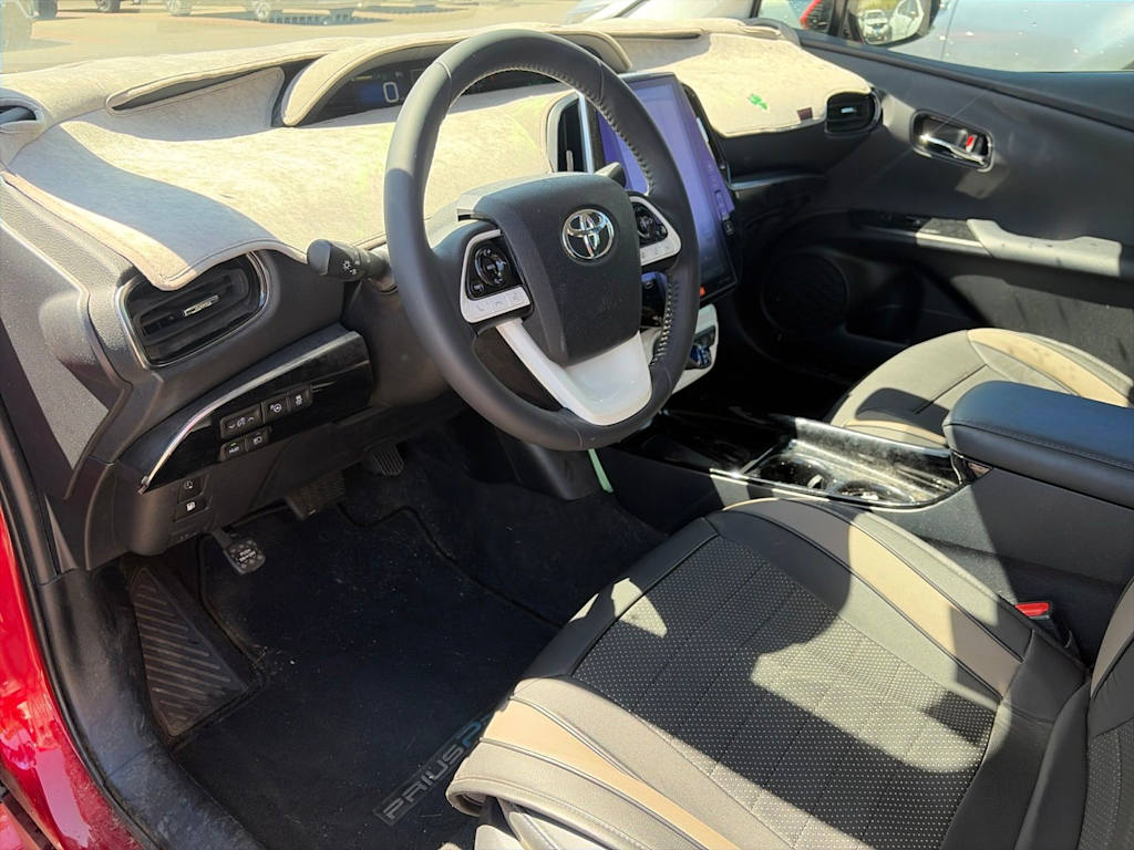 Thumbnail: 2017 Toyota Prius Prime - 7