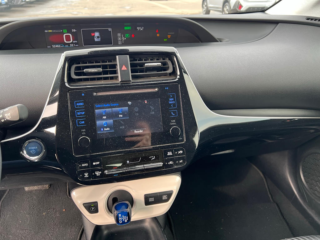 Thumbnail: 2018 Toyota Prius - 35