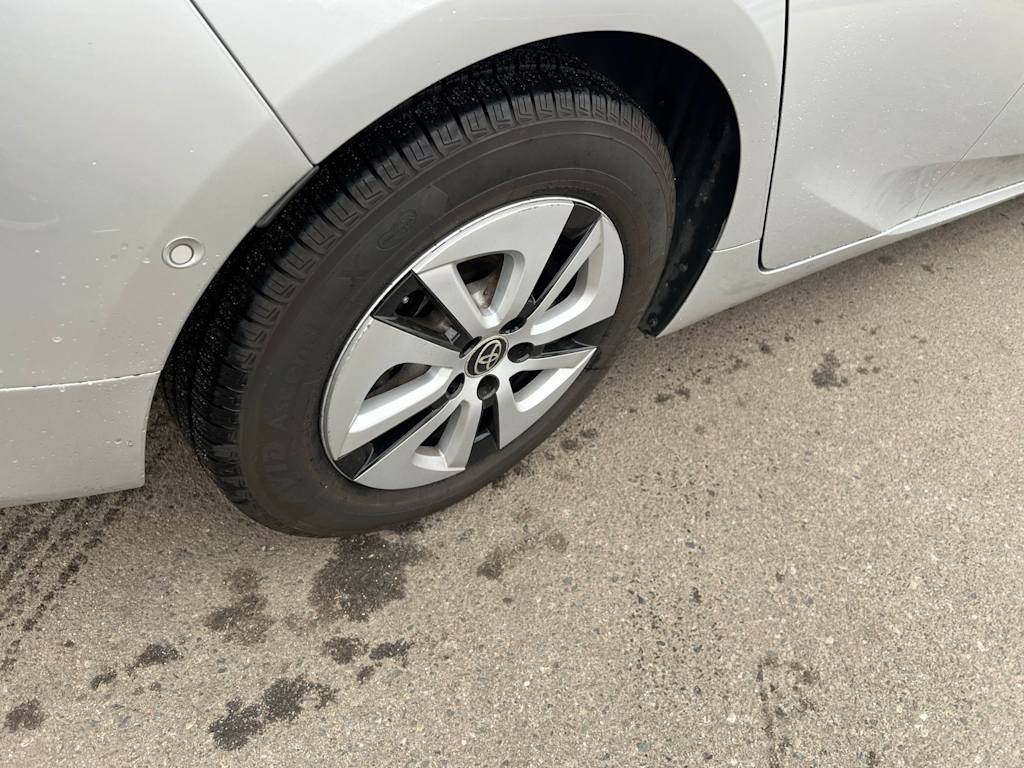 Thumbnail: 2018 Toyota Prius - 29