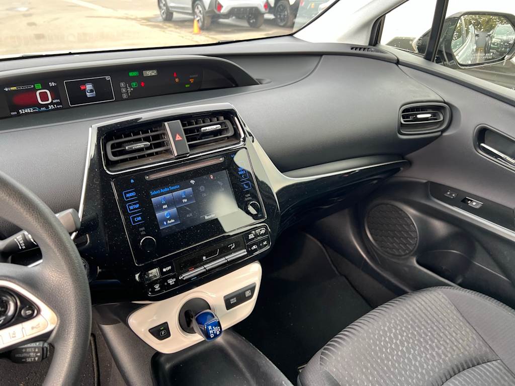 Thumbnail: 2018 Toyota Prius - 14