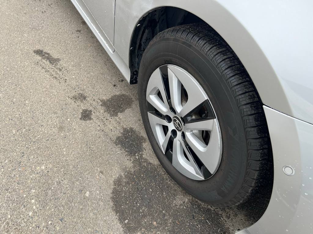 Thumbnail: 2018 Toyota Prius - 33