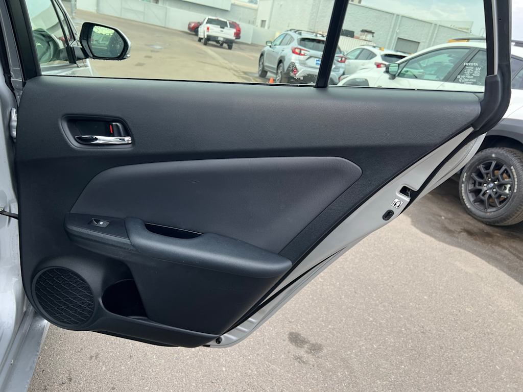 Thumbnail: 2018 Toyota Prius - 32