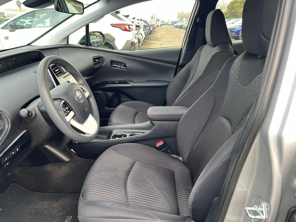 Thumbnail: 2018 Toyota Prius - 10