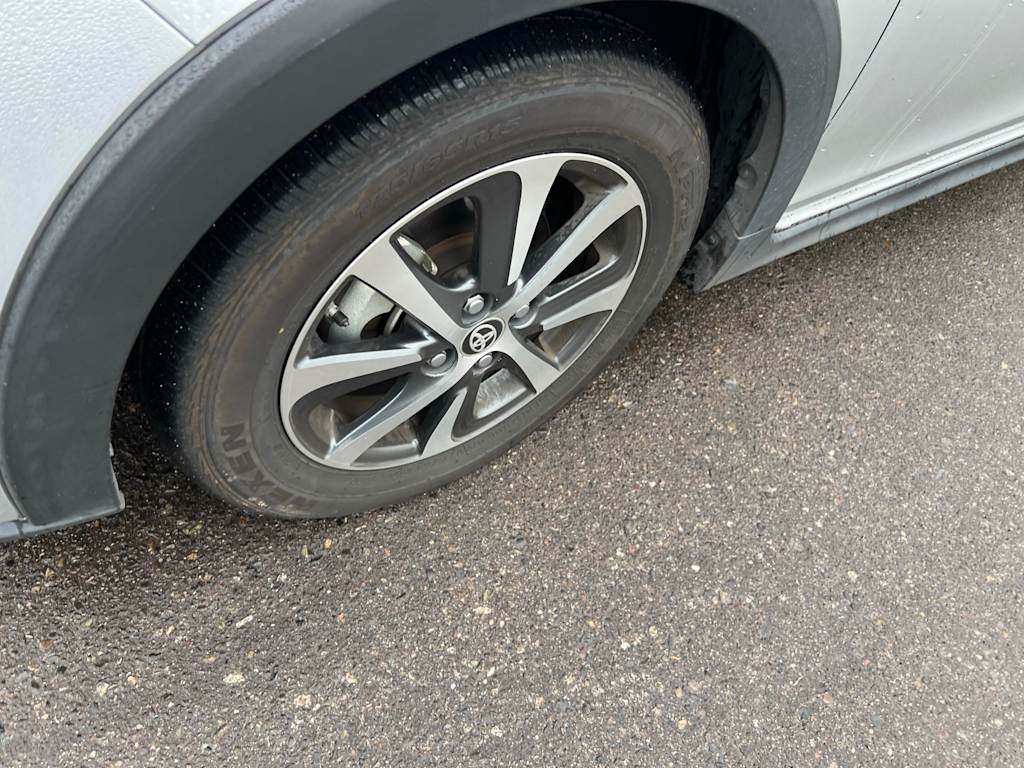 Thumbnail: 2018 Toyota Prius c - 8